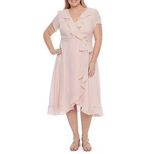 Danny & Nicole Plus Short Sleeve Midi Fit + Flare Dress